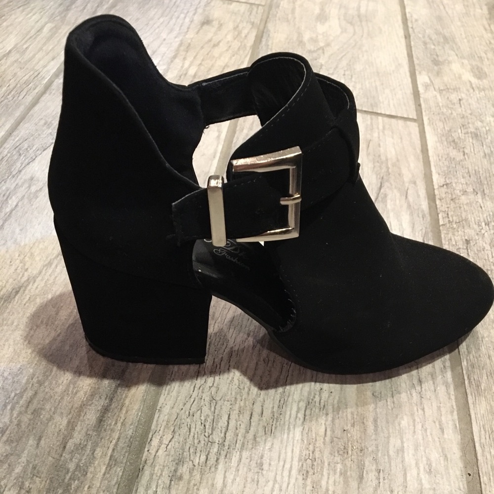 Black Booties
